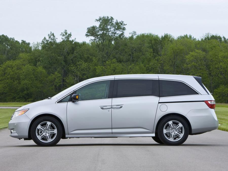  Honda Odyssey Touring Elite 2010 года  (фото 12 из 21)